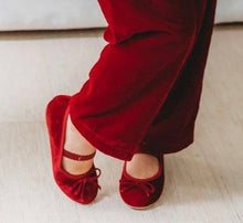 Load image into Gallery viewer, Red Ivy Ballet Flats

