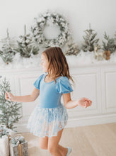 Load image into Gallery viewer, Winter Wonderland Leo
