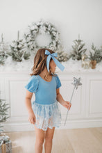 Load image into Gallery viewer, Winter Wonderland Leo
