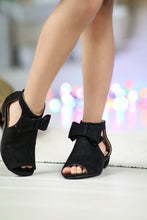Load image into Gallery viewer, Kaia Booties
